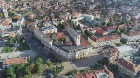 Високите етажи в Сливен минават на воден режим заради авария