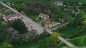 Там няма обхват или транспорт: Защо поредно живописно българско село е в изолация?