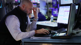 Основните индекси на Уолстрийт откриха днешната търговия със спад