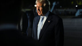 Доналд Тръмп за първи път призова досиетата по случая „Епстийн“ да бъдат разсекретени