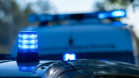 Полицаи раниха критично момиче, изчезнало от социален дом