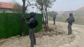 Разбиха престъпна група във Враца, разпространявала наркотици чрез куриери в цялата страна