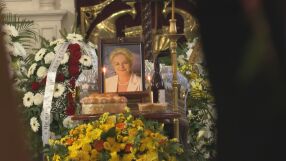 „Тя е въздухът и Слънцето за мен“: Сбогуваме се с Алена