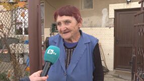 &quot;Нещо малко - свинско, банани, сладко&quot;: Борисов предложил 120 лв. надбавки заради &quot;една баба&quot; в репортаж на bTV