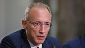 Красимир Вълчев: Нужен е микс от мерки, с които да ограничим вредното онлайн влияние върху децата