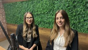 Младите будители: Три ученички създават приложение, което прави учебниците интерактивни