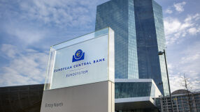 ЕЦБ: Стейбълкойните може да „дръпнат“ парите от банките