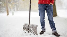 Ефективни решения за поддръжка на пътища и имоти през зимата