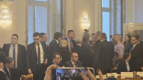 Скандал между опозицията и управляващите в бюджетна комисия (ВИДЕО)