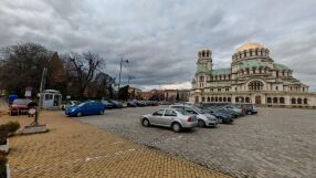 От 1 декември депутатите няма да ползват паркинга около „Св. Александър Невски“