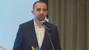 Отличие за bTV: Стефан Борисов с приз от Асоциацията за производство и търговия с енергия