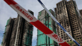 Най-смъртоносният пожар в Хонконг: Жертвите вече са над 120, десетки още са в неизвестност