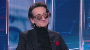 В главната роля: Дони - непримиримият глас на сцената и в обществото