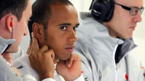 Хамилтън спечели квалификацията в Силвърстоун 