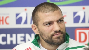 Тервел Пулев загуби полуфиналния си мач на европейското първенство по бокс в Самоков