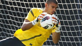 Виктор Валдес отива в Байерн през октомври