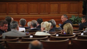 Парламентът прие създаването на Фискален съвет