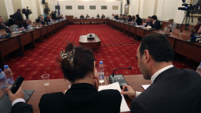 Бюджетната комисия: Оздравяване на КТБ