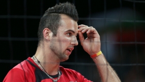 Грозер се оплаква от условията в зала 