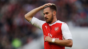 Аарън Рамзи със сигурност пропуска мача с 