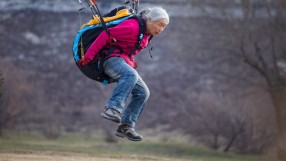 Летящата баба (ВИДЕО)