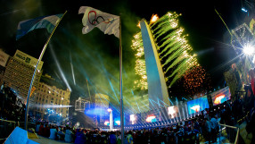 Бляскава церемония даде началото на младежките олимпийски игри (ГАЛЕРИЯ)