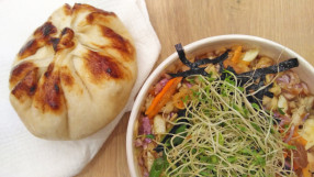 Street food Baozi - мястото с вълшебна супа и азиатско паучи