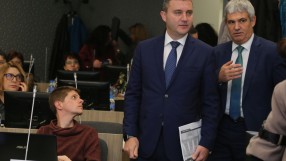 Горанов: Реалистично е да има коледни добавки за пенсионерите