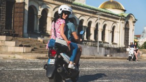 Не споделям мъжа си! Споделените мотопеди обаче са нещо ново, интересно и им казвам ДА