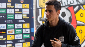 Георги Костадинов удължи договора си с 