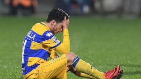 Наказаха двама футболисти от Серия 