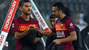 Страхотен гол на Педро донесе първи успех на 