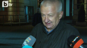 Крушарски: Нашите момчета чакат някой да ги бута и играят балет. Не ги ли е срам?