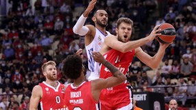 Страхотен Везенков поведе 