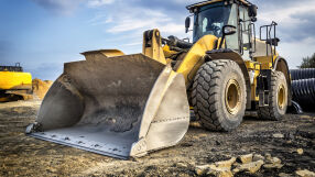 Работниците, бедствали във водите на р. Арда, са били блокирани на багер 