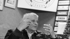 Почина легендата на 