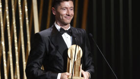 Левандовски носи часовник за 43 евро