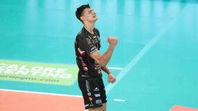 Алекс Николов над всички за 