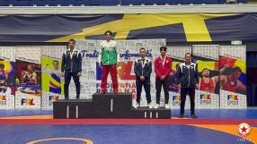 Още един Назарян се окичи със злато в борбата