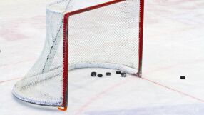 Кънка преряза гърлото на хокеист