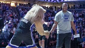 Треньорът на Сакраменто за Саша: Само гледайте