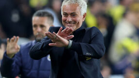 Жозе Моуриньо на дузпата в Турция