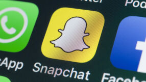 Snapchat вече ще таксува потребителите за съхранение на стари снимки и клипове