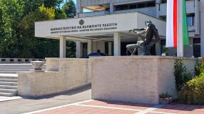 Евакуация в три лъча: МВнР извежда българите от Кувейт, Катар и Бахрейн