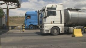 Над половин тон наркотици откриха в камиони край Истанбул, задържани са седем души