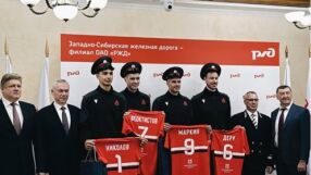 В Русия представиха Симеон Николов с фуражка