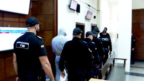 Делото срещу двамата казанлъшки полицаи, обвинени в умишлено убийство, ще бъде върнато на прокуратурата