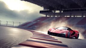 Мъж създава собствена писта за 200 млн. долара, за да се състезава със съпругата и децата си