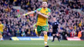 50-годишен им скри топката в Англия (ВИДЕО)