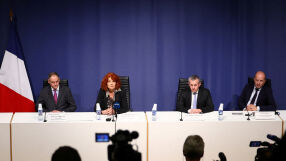 Двама от задържаните крадци от Лувъра частично признаха вината си